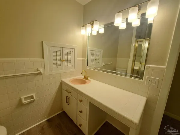 $2,575 | 8598 Meadowbrook Drive, Pensacola, FL 32514