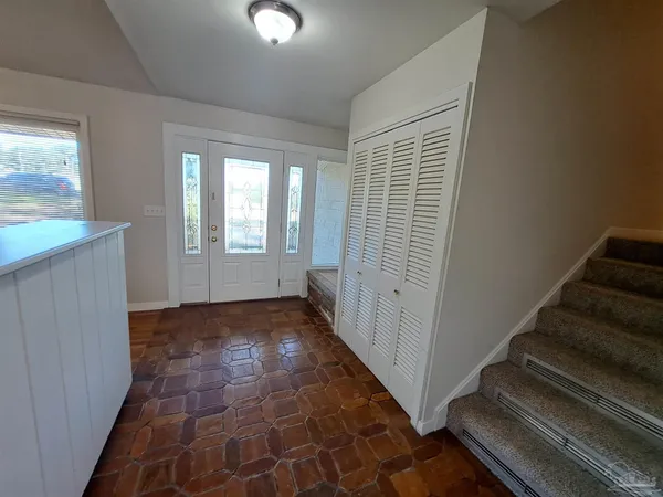 $2,575 | 8598 Meadowbrook Drive, Pensacola, FL 32514