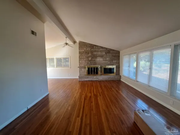 $2,575 | 8598 Meadowbrook Drive, Pensacola, FL 32514