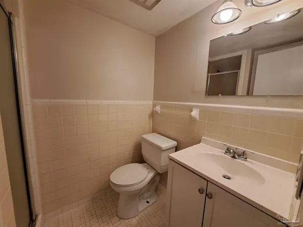$2,575 | 8598 Meadowbrook Drive, Pensacola, FL 32514