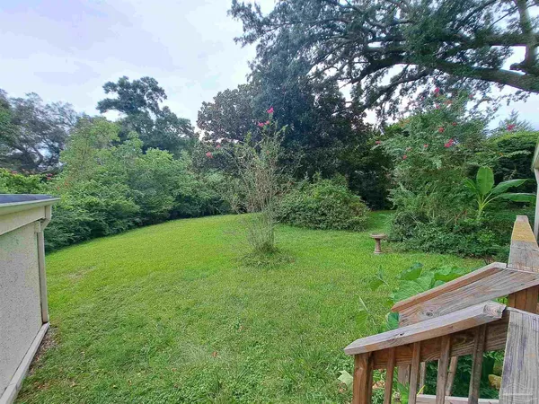 $2,575 | 8598 Meadowbrook Drive, Pensacola, FL 32514