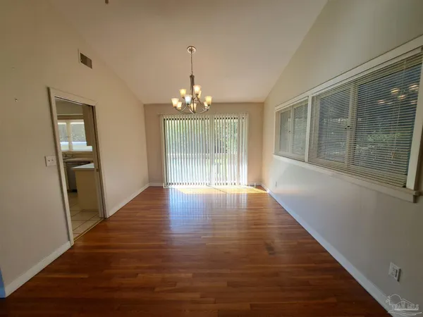 $2,575 | 8598 Meadowbrook Drive, Pensacola, FL 32514