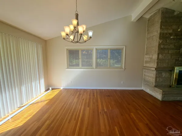 $2,575 | 8598 Meadowbrook Drive, Pensacola, FL 32514