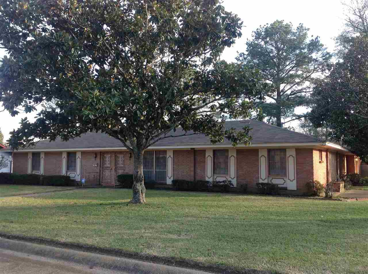 1685 Ashdown Street Jackson, MS 39213 - Photo 1 of 12 Photo 1