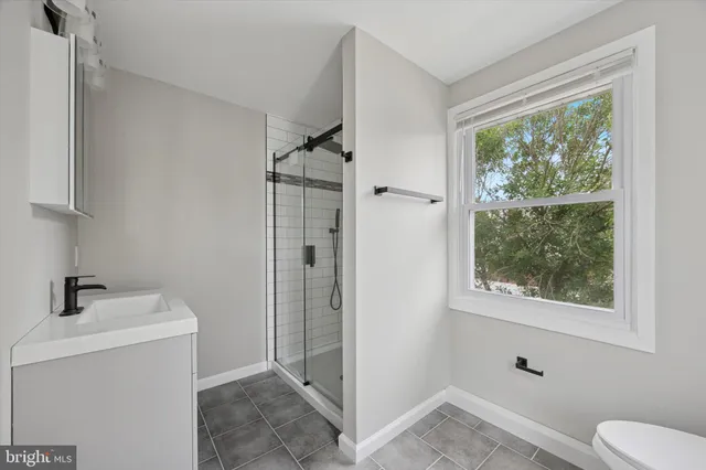 $474,900 | 505 Fernwood Avenue, Folsom, PA 19033