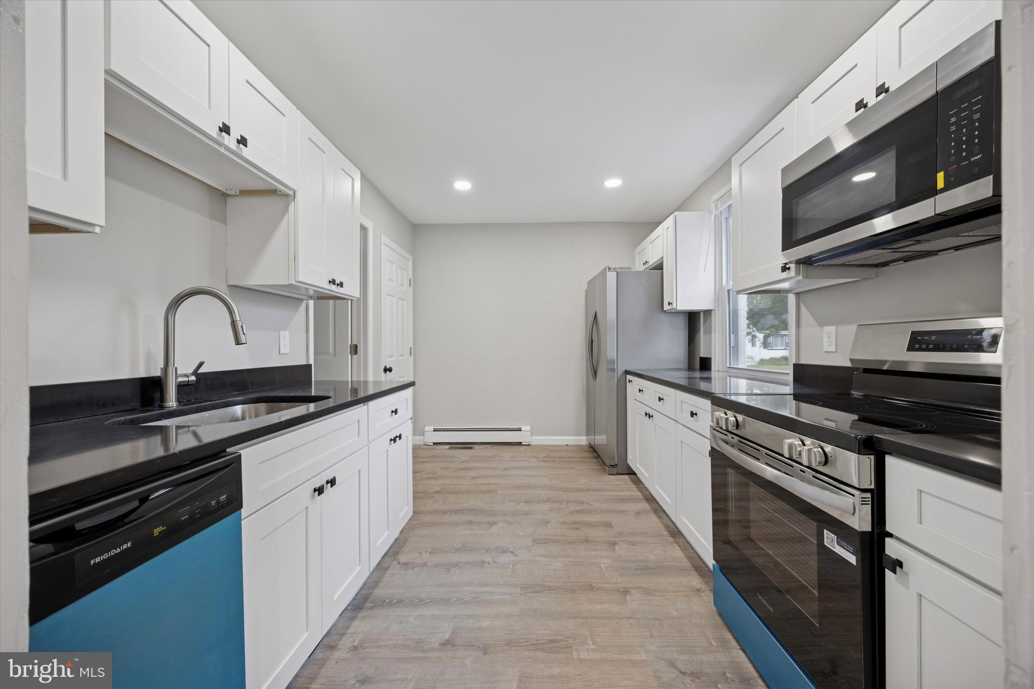 505 Fernwood Avenue Folsom, PA 19033 - Photo 20 of 32 In Law Kitchen