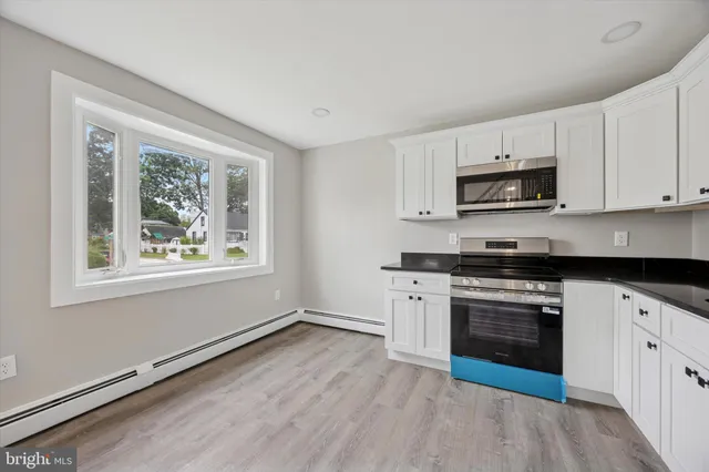 $474,900 | 505 Fernwood Avenue, Folsom, PA 19033