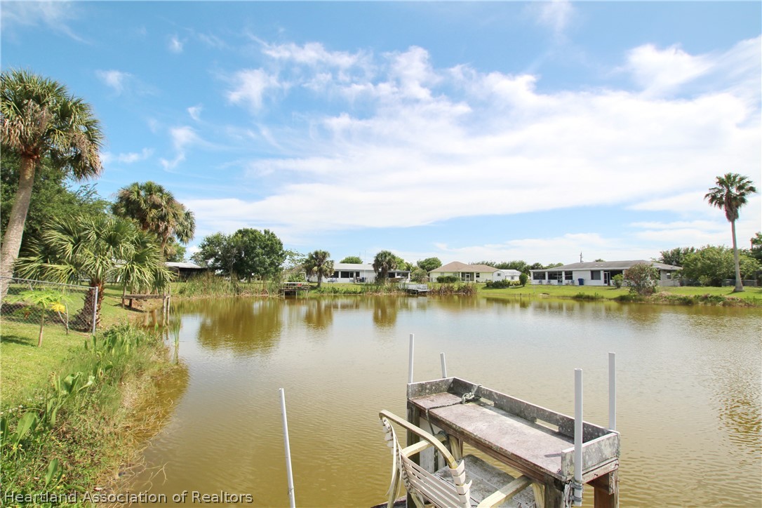 1272 Chobee Loop Okeechobee, FL 34974 - Photo 31 of 32