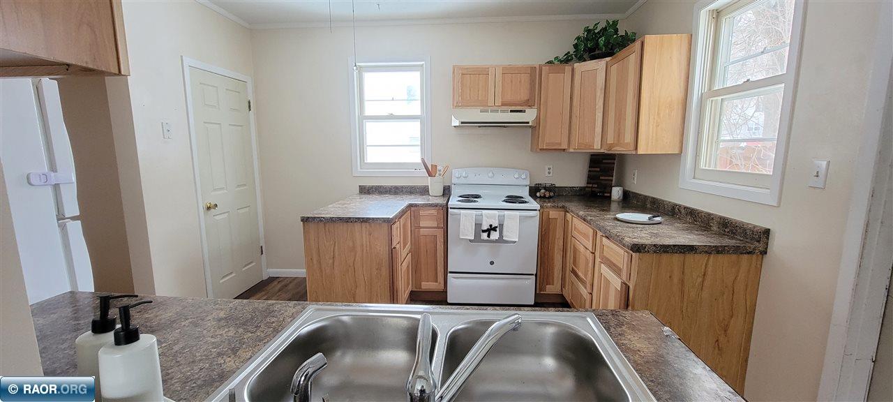 414 7th Street Southwest Chisholm, MN 55719 - Photo 11 of 29