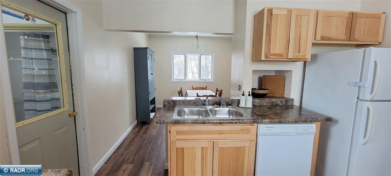 414 7th Street Southwest Chisholm, MN 55719 - Photo 10 of 29