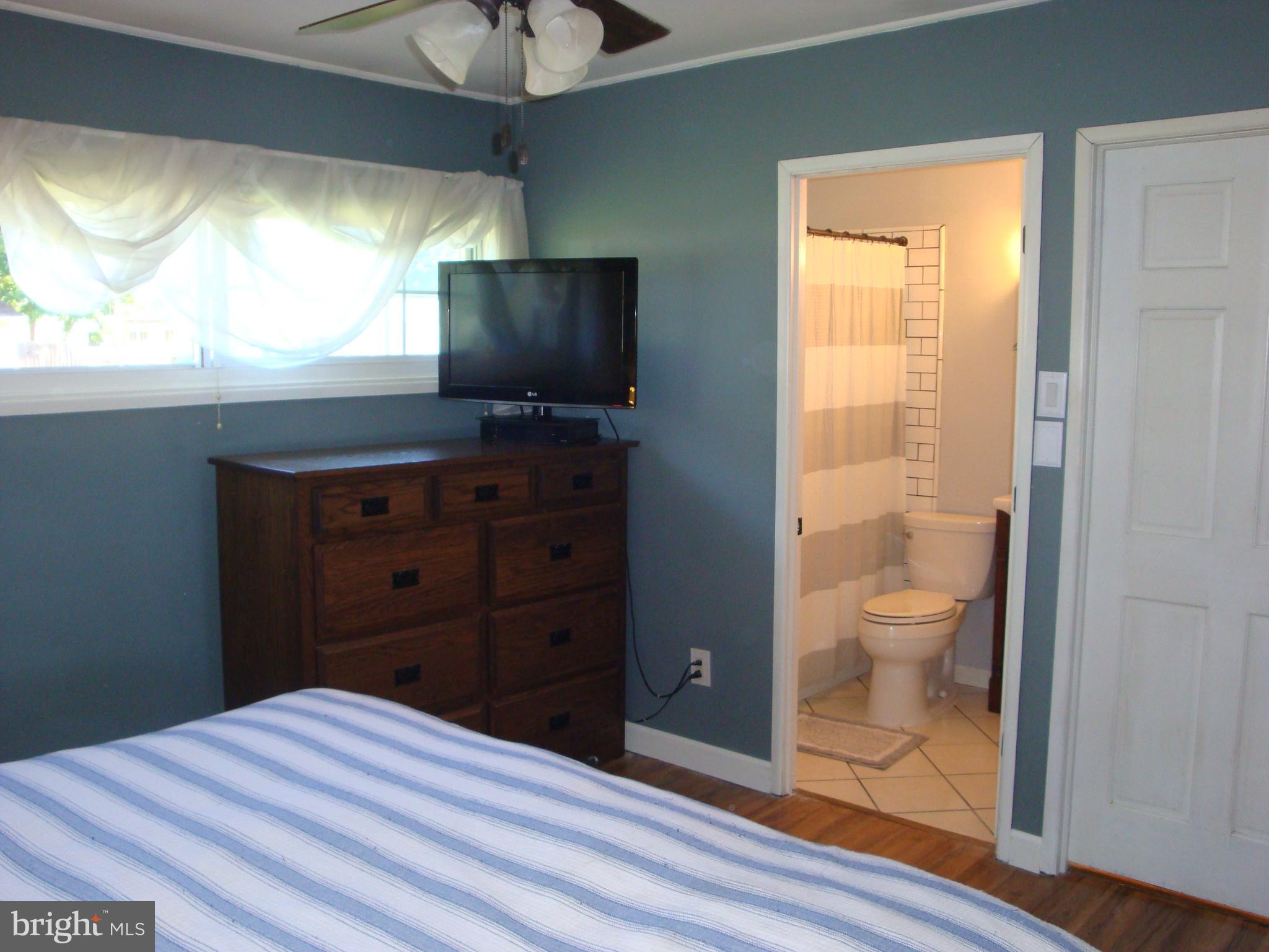 71 Incurve Road Levittown, PA 19057 - Photo 12 of 32 Master BR with Private Updated Bath