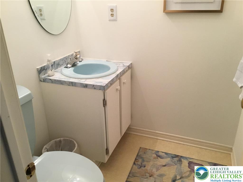 3605 Chalmette Road Allentown, PA 18104 - Photo 24 of 50