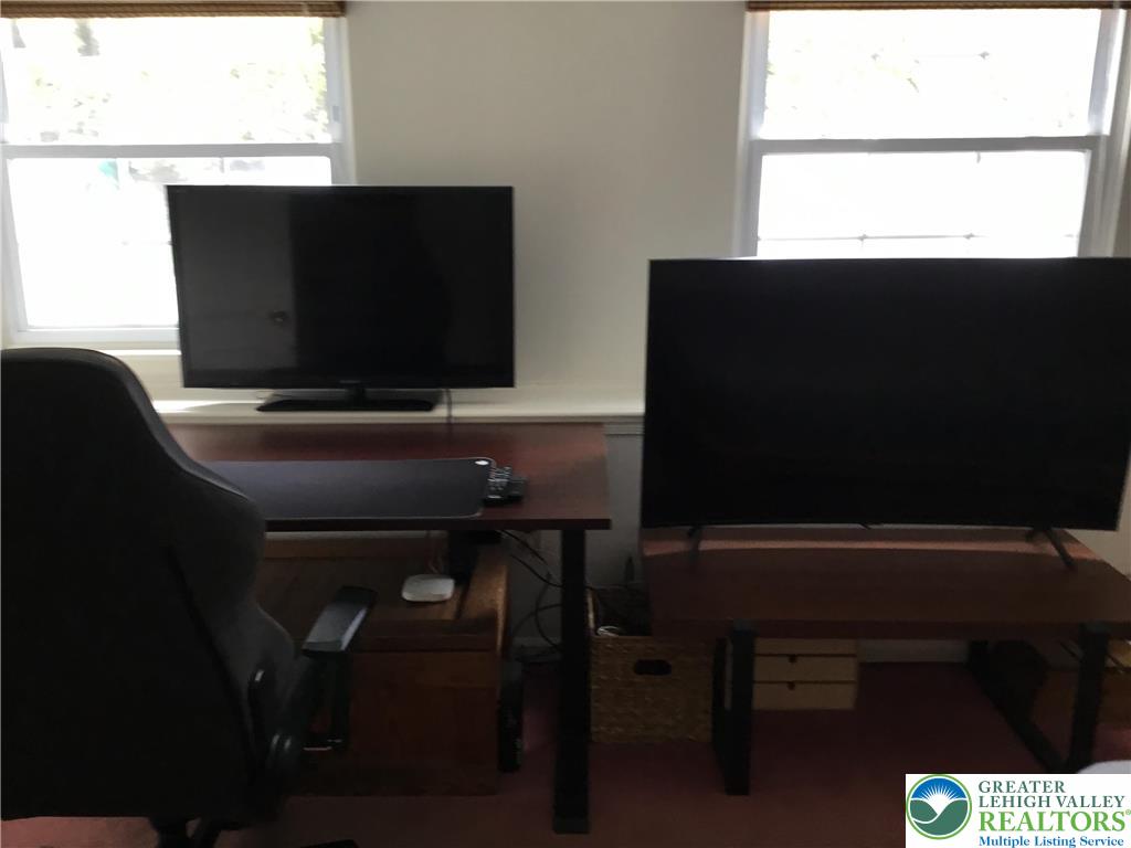 3605 Chalmette Road Allentown, PA 18104 - Photo 32 of 50