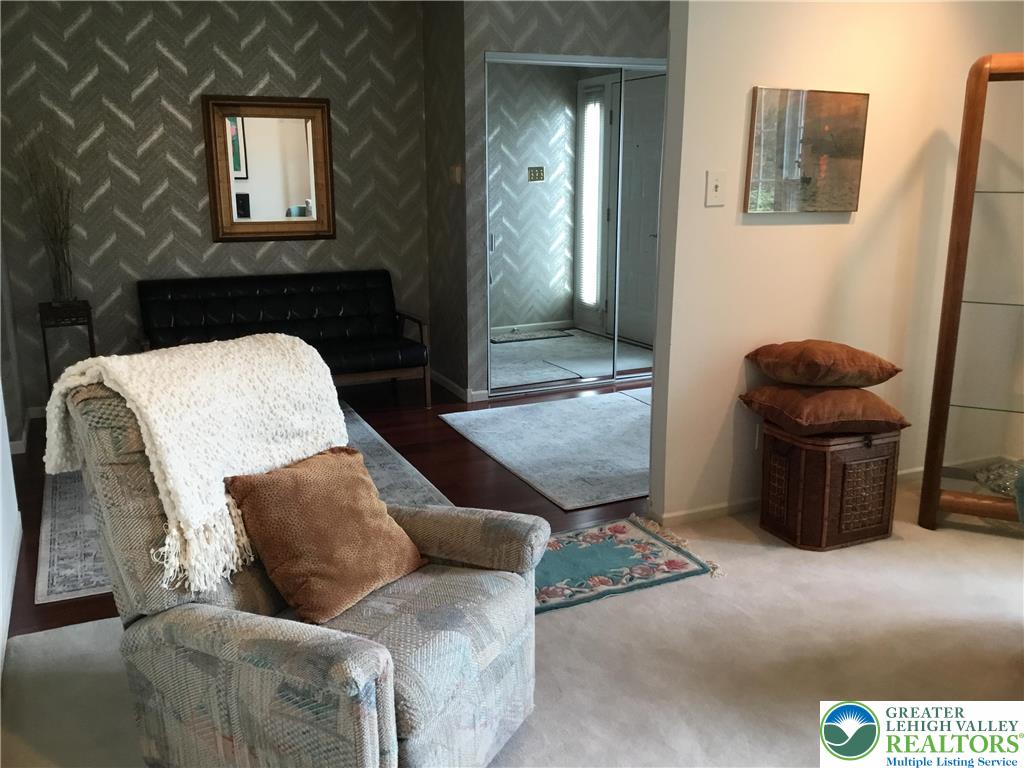 3605 Chalmette Road Allentown, PA 18104 - Photo 8 of 50