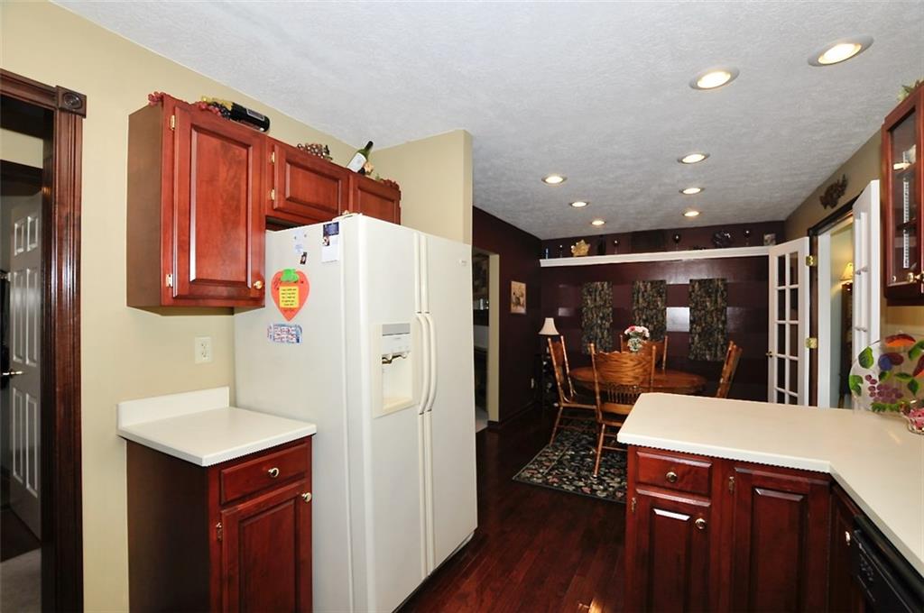 5981 Hall Road Plainfield, IN 46168 - Photo 13 of 45