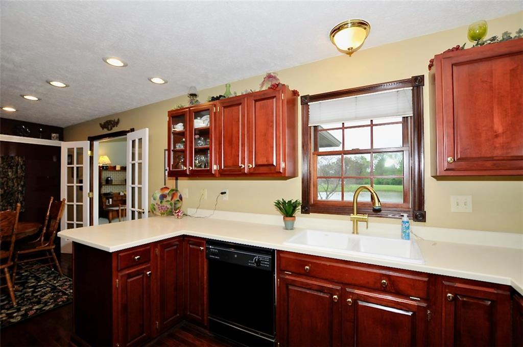 5981 Hall Road Plainfield, IN 46168 - Photo 14 of 45