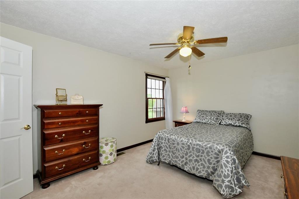5981 Hall Road Plainfield, IN 46168 - Photo 33 of 45