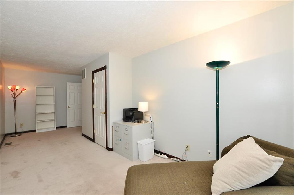 5981 Hall Road Plainfield, IN 46168 - Photo 38 of 45