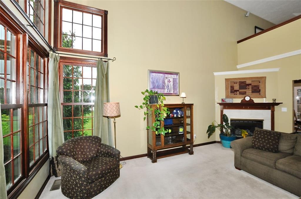5981 Hall Road Plainfield, IN 46168 - Photo 5 of 45
