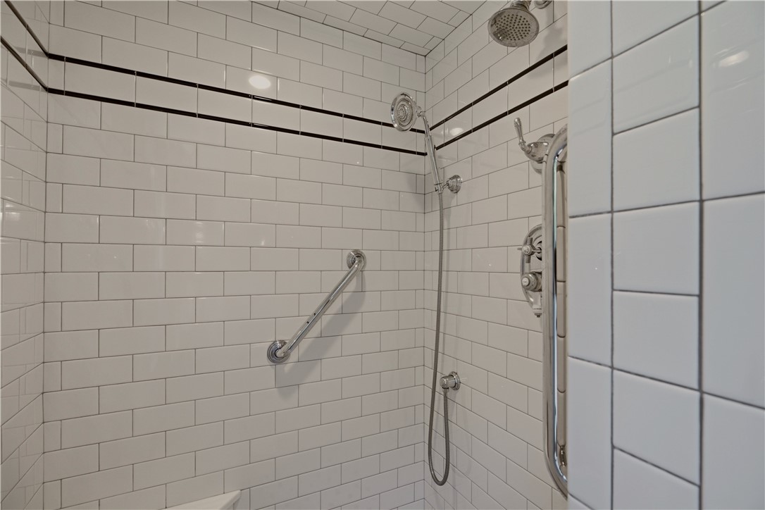83 Malbone Road Newport, RI 02840 - Photo 31 of 49 Gallery Image 31