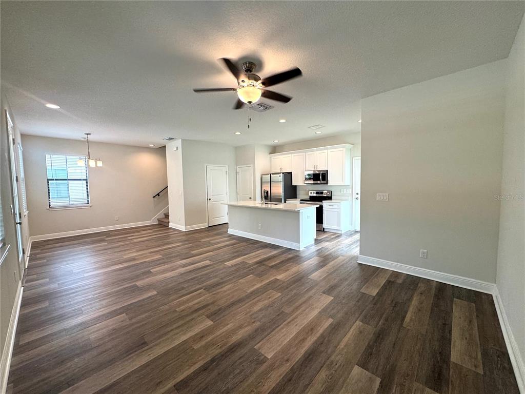 2861 Mayer Street Orlando, FL 32806 - Photo 7 of 32