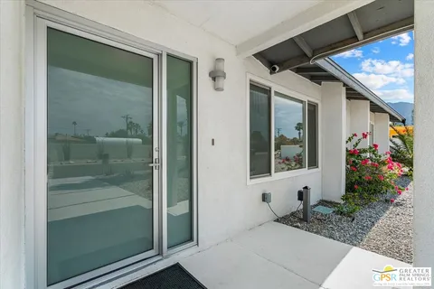 $719,000 | 3121 East Ventura Road, Palm Springs, CA 92262