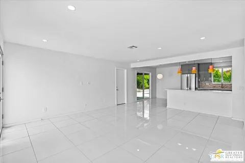 $719,000 | 3121 East Ventura Road, Palm Springs, CA 92262