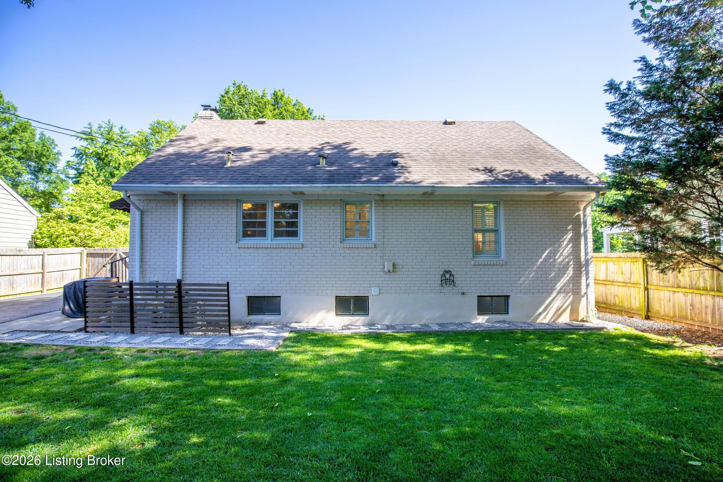 4110 Ledyard Road Louisville, KY 40207 - Photo 34 of 40 4110 Ledyard Rd-3033