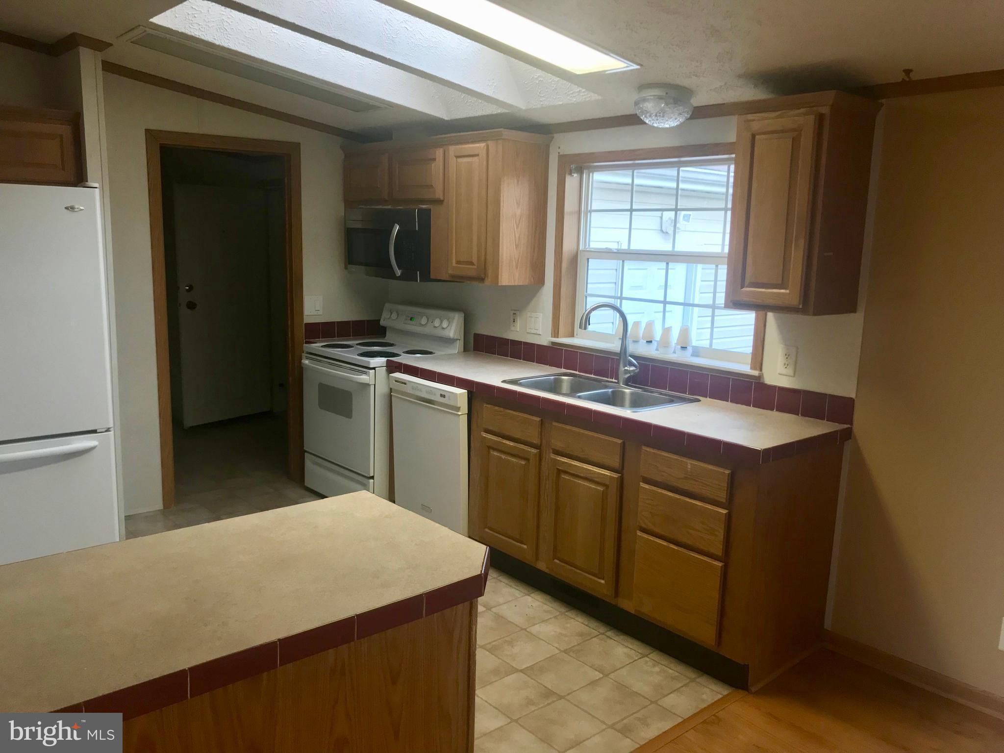 202 Teal Road Martinsburg, WV 25405 - Photo 5 of 25 Kitchen