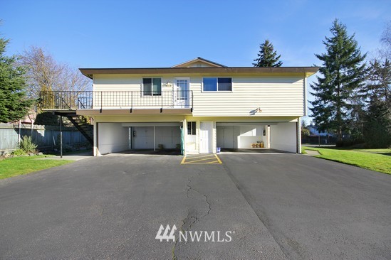411 213th Place Southwest, Unit D Bothell, WA 98021 - Photo 1 of 13