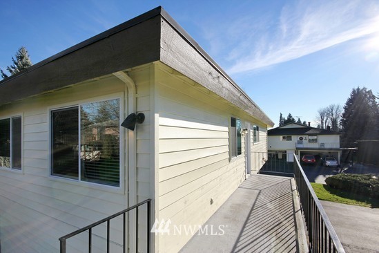411 213th Place Southwest, Unit D Bothell, WA 98021 - Photo 12 of 13