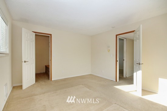 411 213th Place Southwest, Unit D Bothell, WA 98021 - Photo 7 of 13
