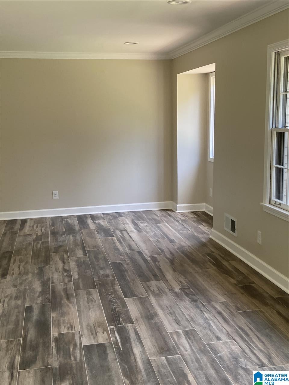 112 Maddox Way Fairfield, AL 35064 - Photo 6 of 48