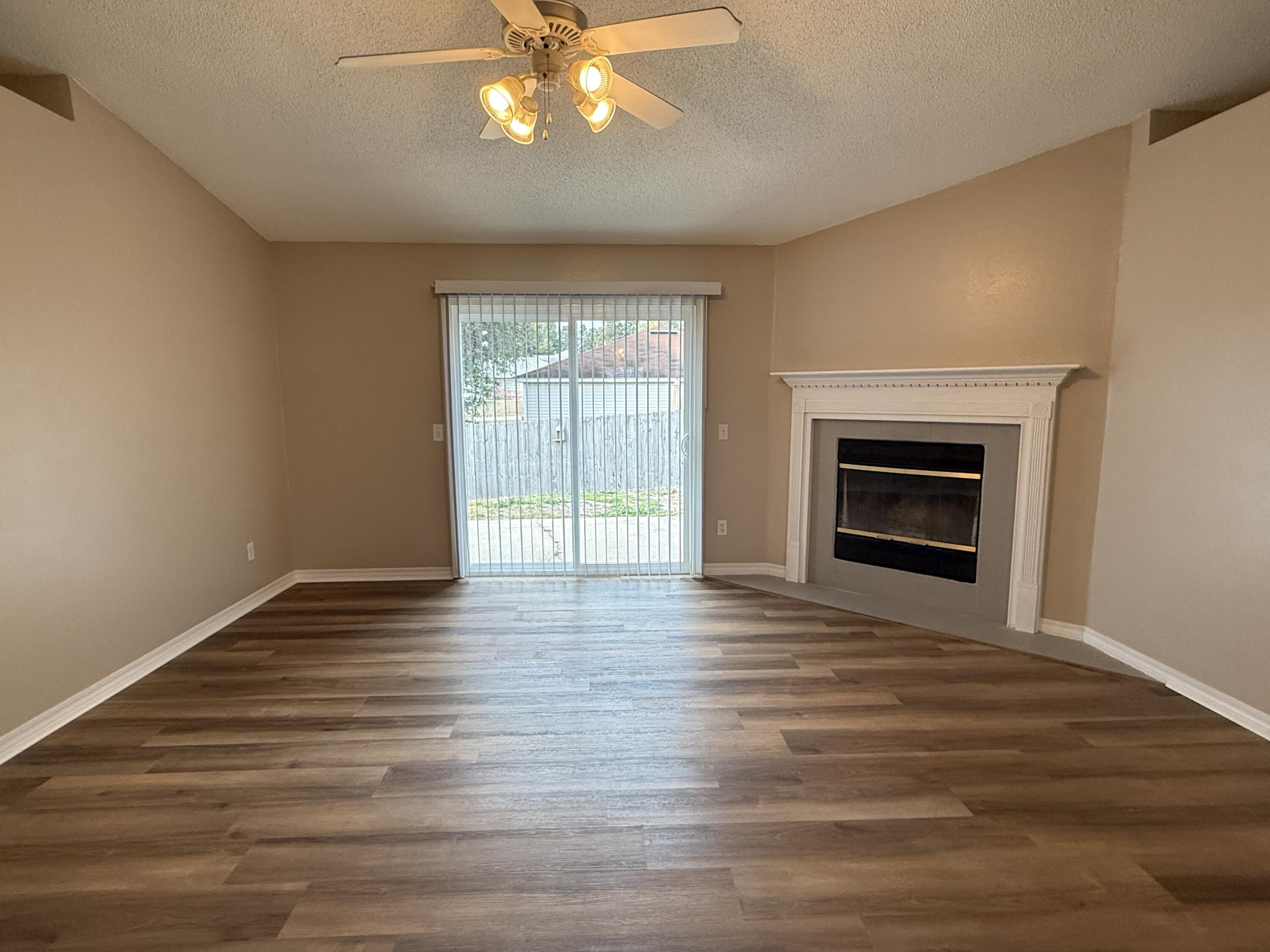 280 Limestone Circle Crestview, FL 32539 - Photo 7 of 20 IMG_7125