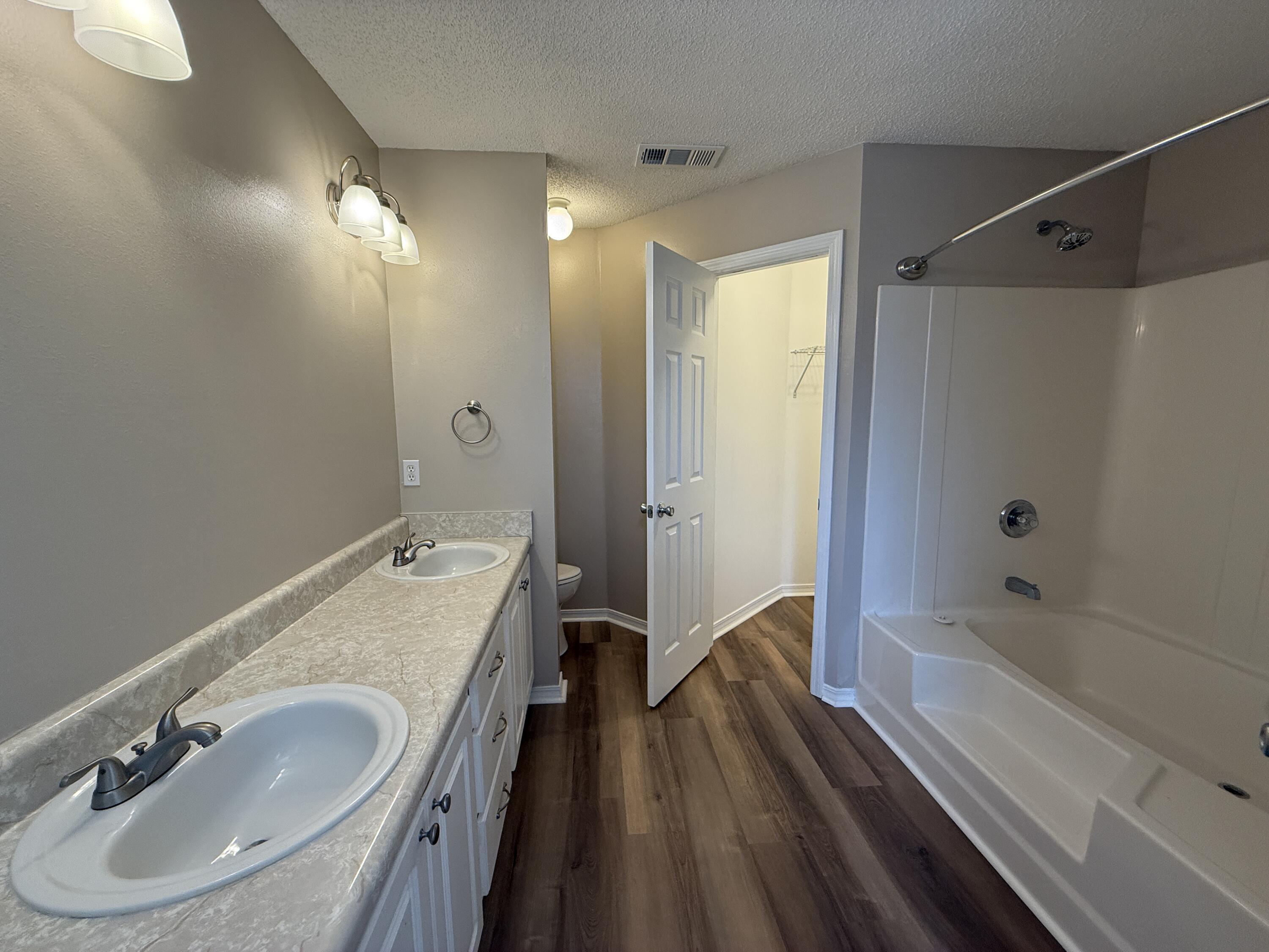 280 Limestone Circle Crestview, FL 32539 - Photo 10 of 20 IMG_7130