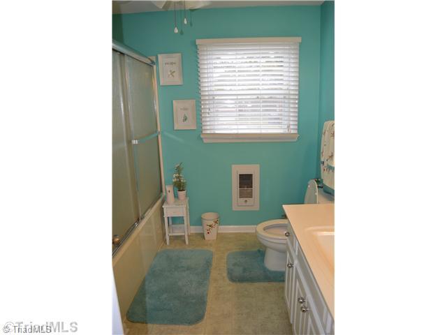 807 Parker Road Cana, VA 24317 - Photo 8 of 14 Master Bath/Spa.