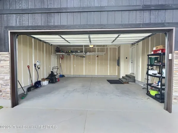 $899,000 | 2929 Iron Wood Drive, Driggs, ID 83422