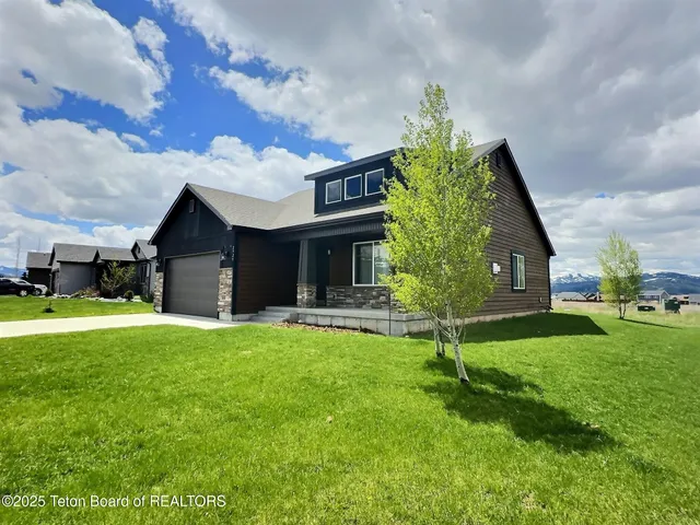 $899,000 | 2929 Iron Wood Drive, Driggs, ID 83422