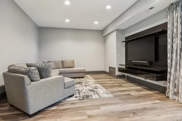 $8,900,000 | 28-w660 Perkins Court, Naperville, IL 60564