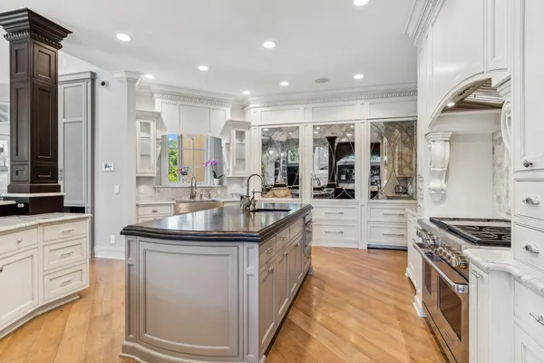 $8,900,000 | 28-w660 Perkins Court, Naperville, IL 60564