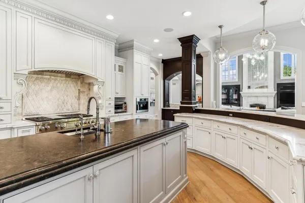 $8,900,000 | 28-w660 Perkins Court, Naperville, IL 60564