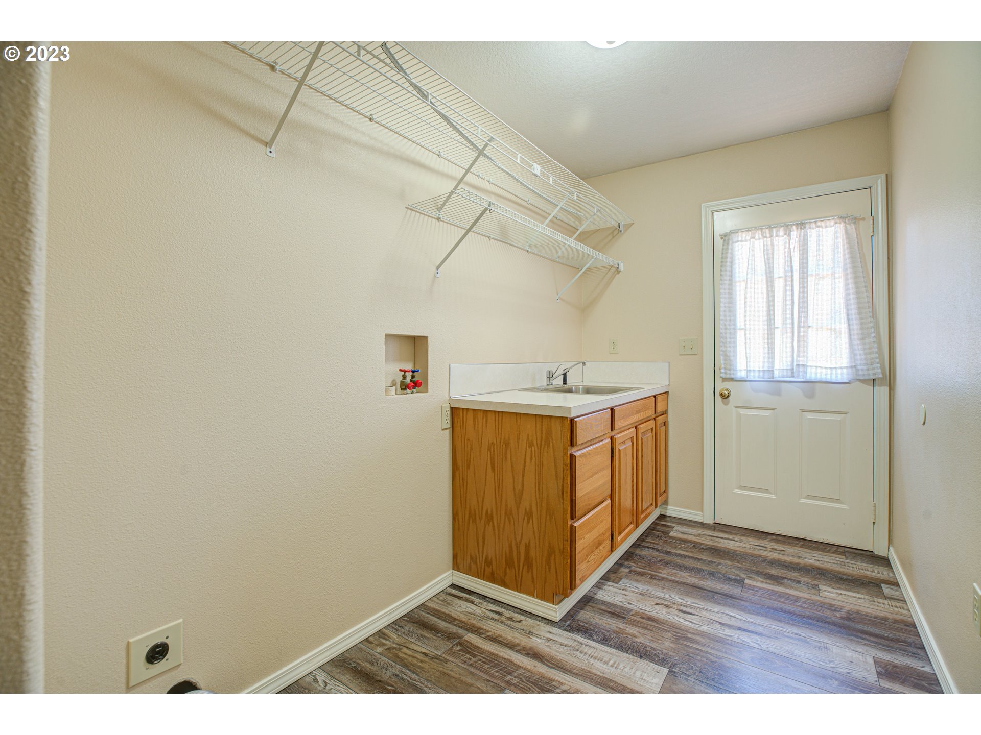 4523 Southeast Hill Road Milwaukie, OR 97267 - Photo 30 of 48