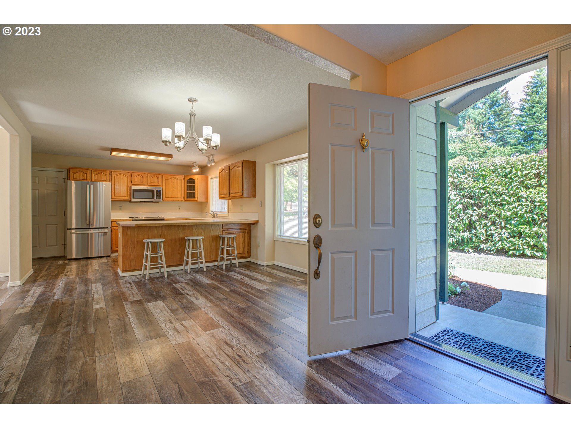 4523 Southeast Hill Road Milwaukie, OR 97267 - Photo 5 of 48 a view interior of the house and wooden floor