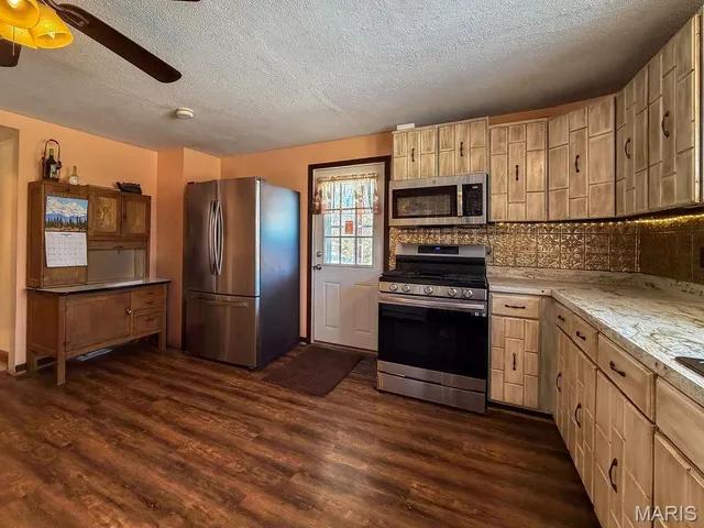 $299,900 | 11787 Gamel Cemetery Road, Festus, MO 63028