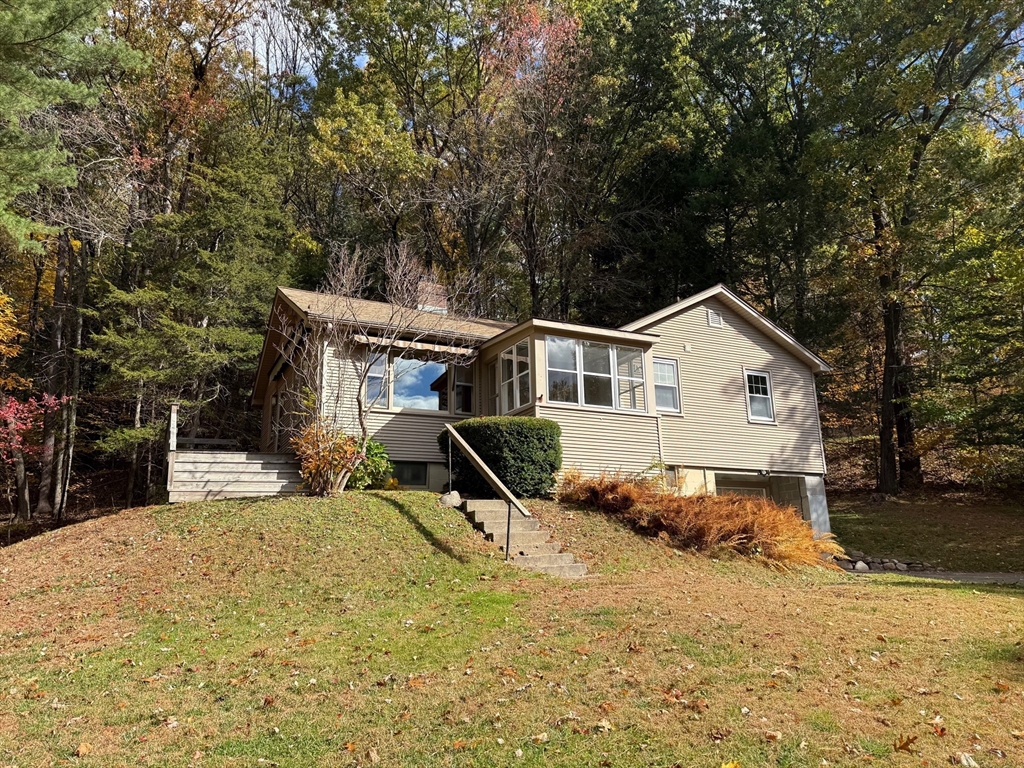 7 Stage Road South Deerfield, MA 01373 - Photo 1 of 34 Gallery Image 1