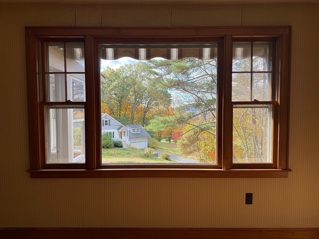 7 Stage Road South Deerfield, MA 01373 - Photo 7 of 34 Gallery Image 7