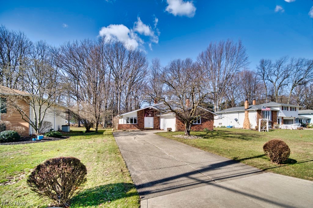 6046 Collins Road Mentor, OH 44060 - Photo 2 of 31