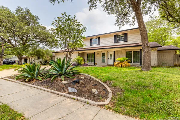 $2,400 | 555 Patricia, San Antonio, TX 78216