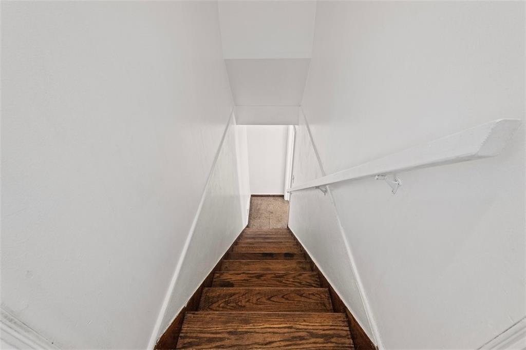 1012 Universal Road Pittsburgh, PA 15235 - Photo 10 of 13 a view of entryway