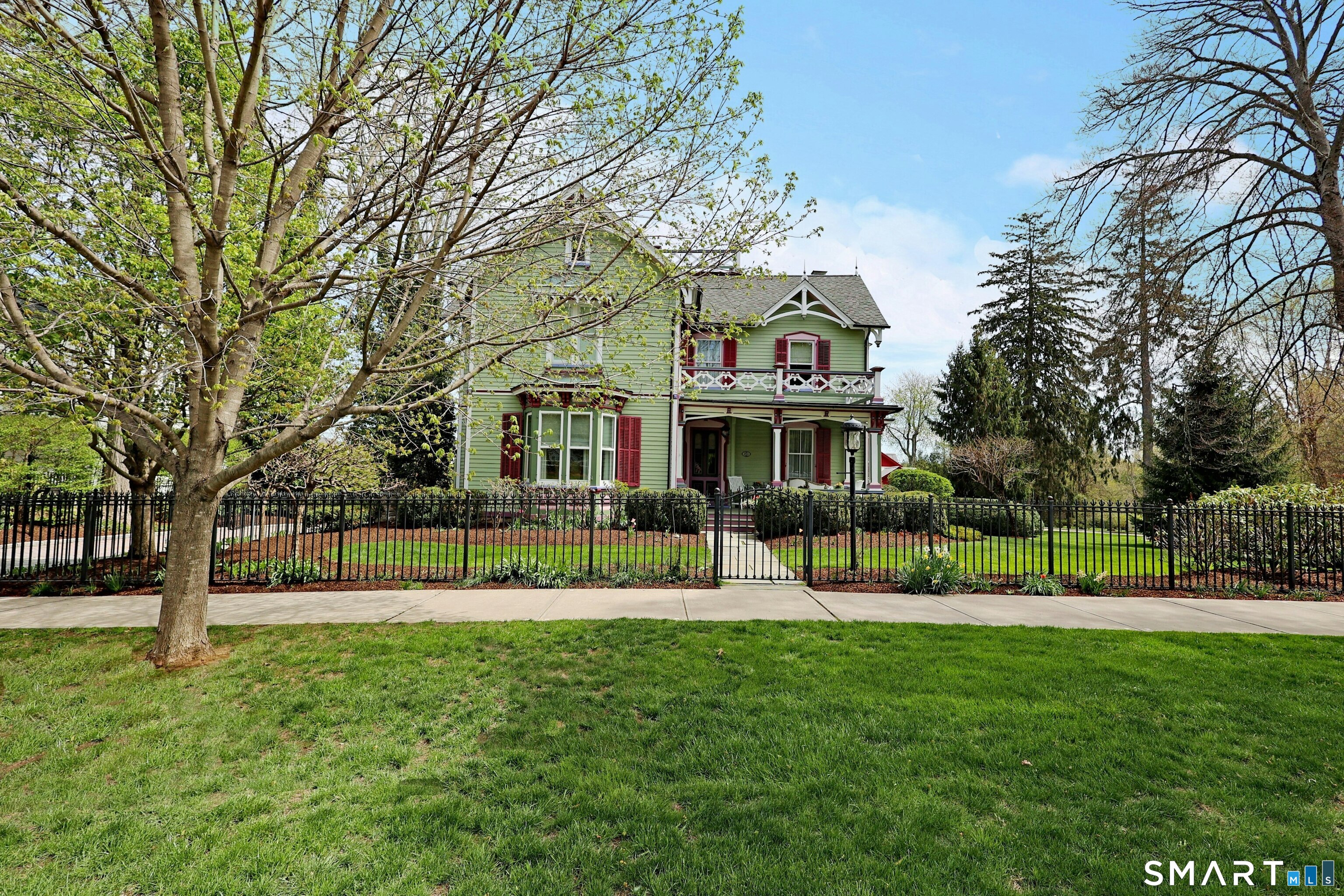 236 Main Street Ridgefield, CT 06877 - Photo 5 of 40